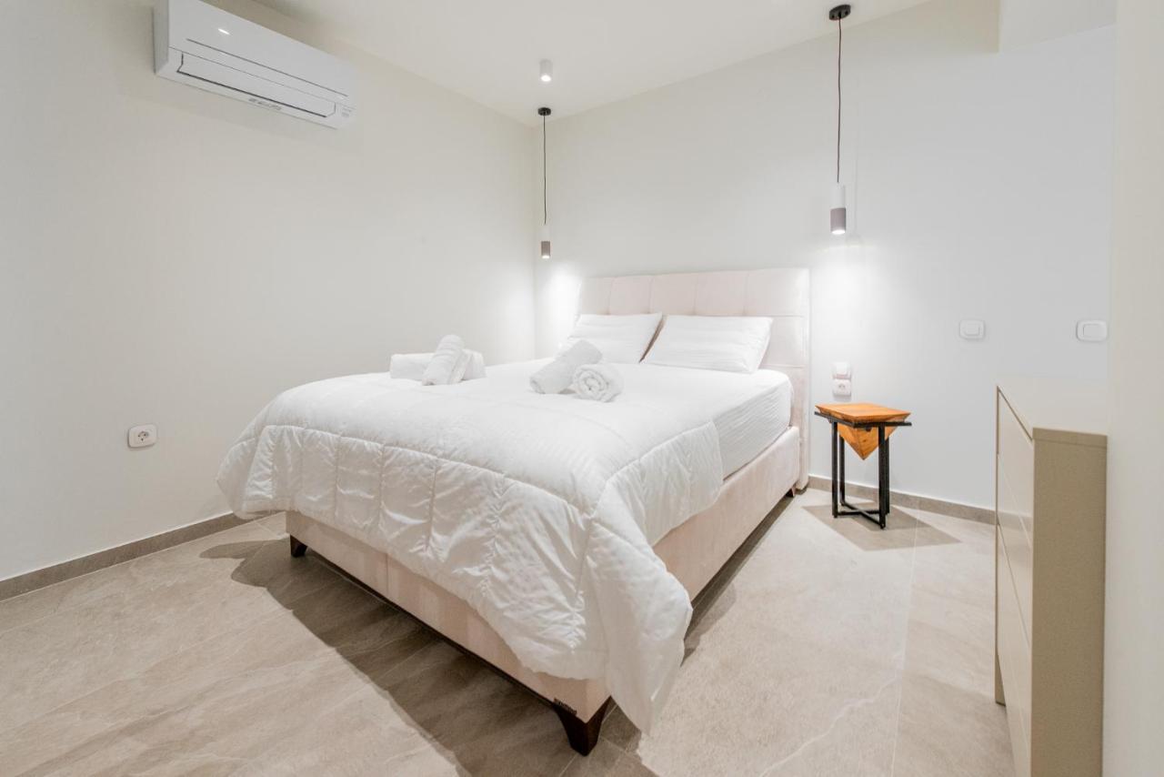 Gemela Allstarboutique In Aegina A Екстер'єр фото